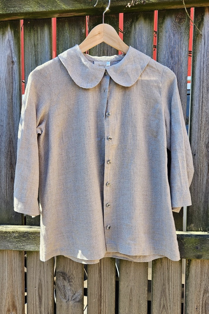 Blus med rund krage