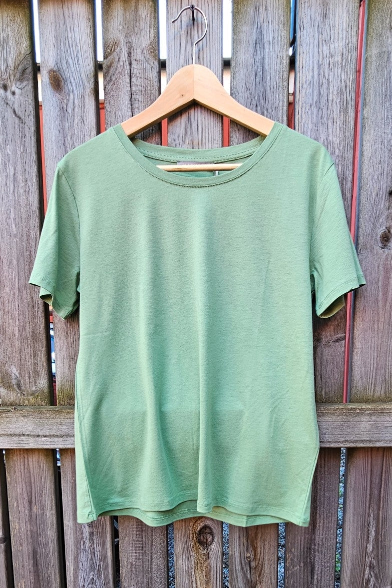 T-shirt top