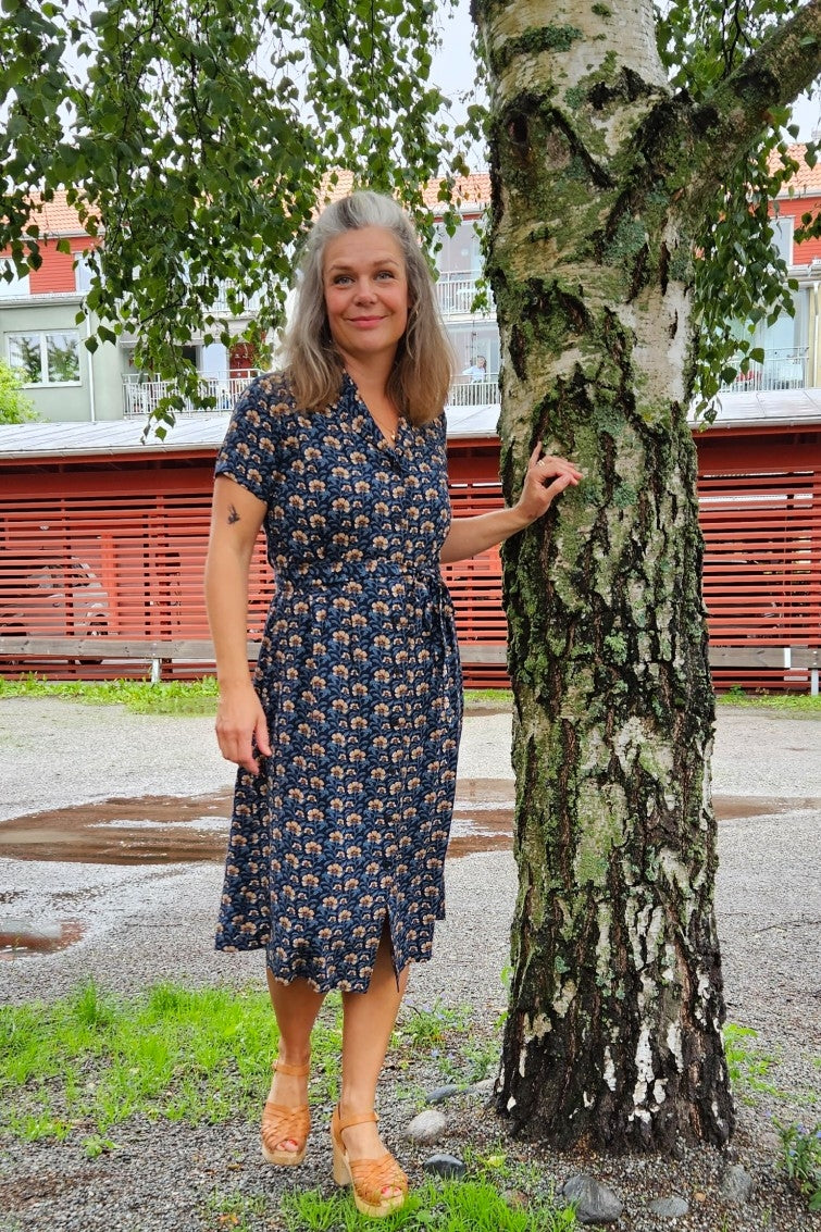 Klänning sjalkrage
