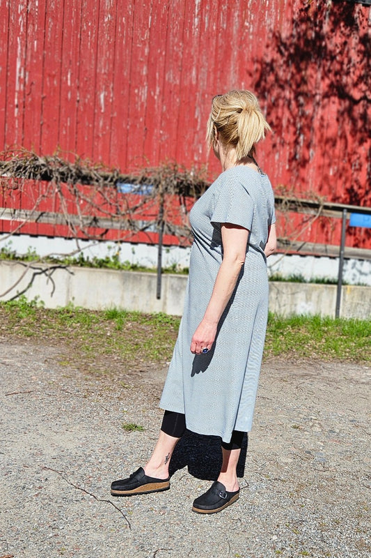 Bomullsklänning med holk - Karin Sömmare
