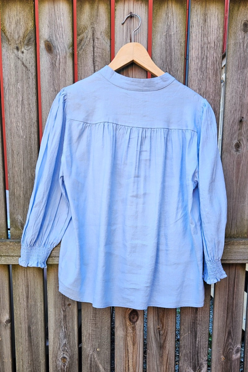 Blus med 3/4 ärm