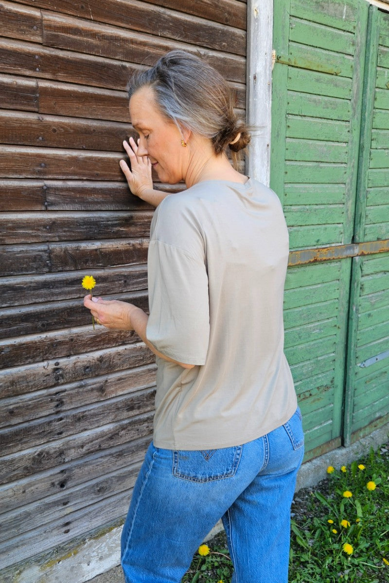 Top Olivia - Movesgood