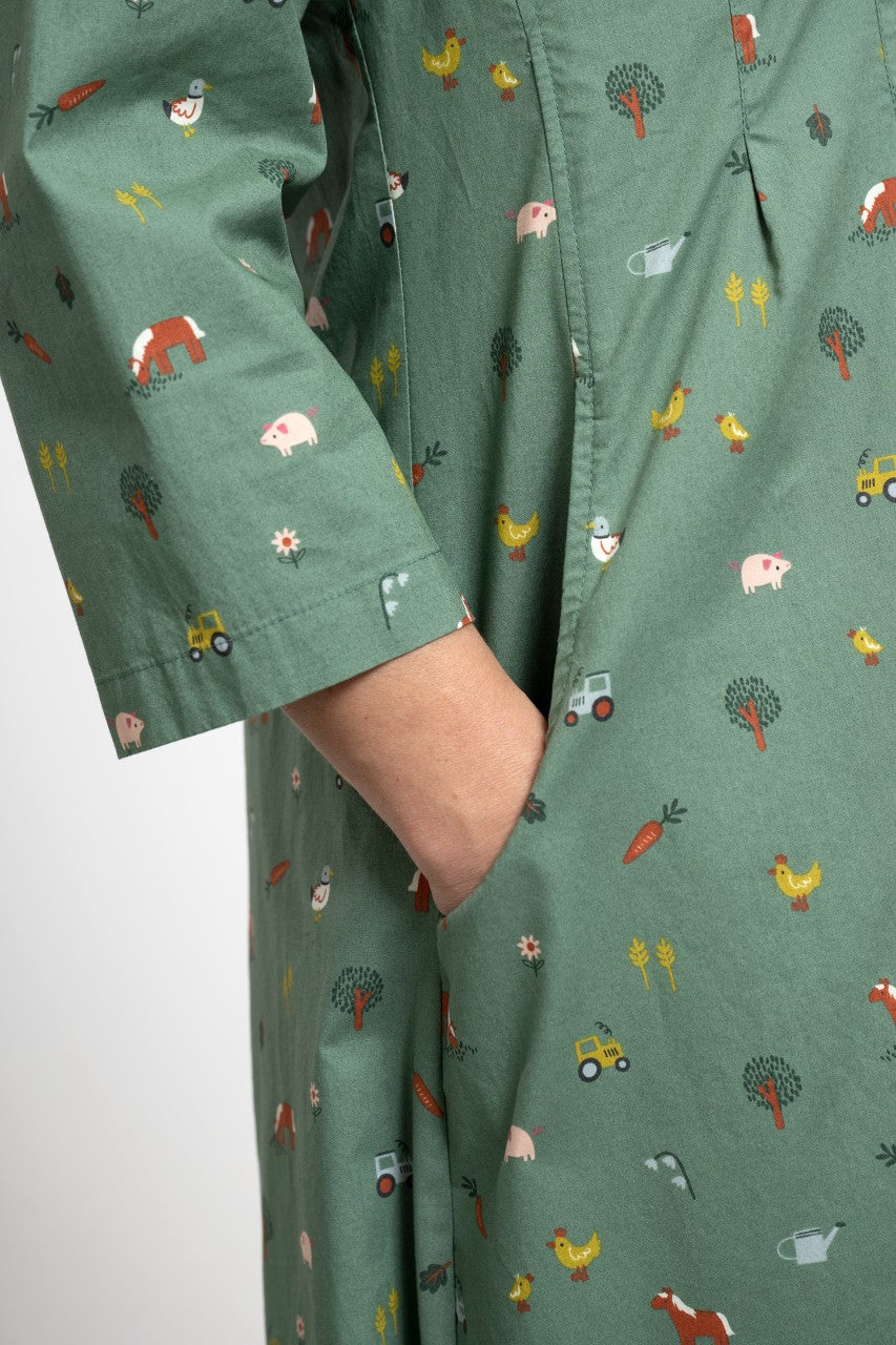 Klänning med bondgårdsdjur