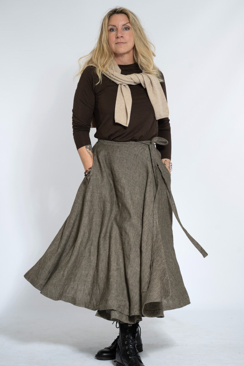 Omlottkjol i lin - Karin Sömmare - Brun - S - 427 - brun - S