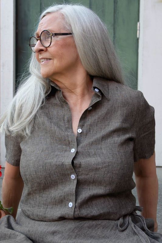 Linneblus med kort ärm - Karin Sömmare - Brun - XS - 172A - brun - XS