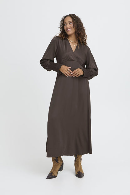 Olivia klänning i satin