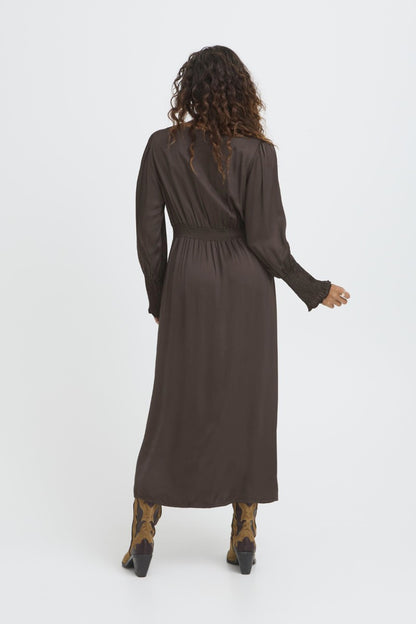 Olivia klänning i satin