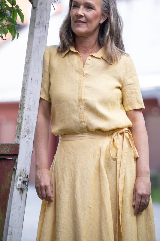 Linneblus med kort ärm - Karin Sömmare - Gul - XS - 172A - Gul - XS