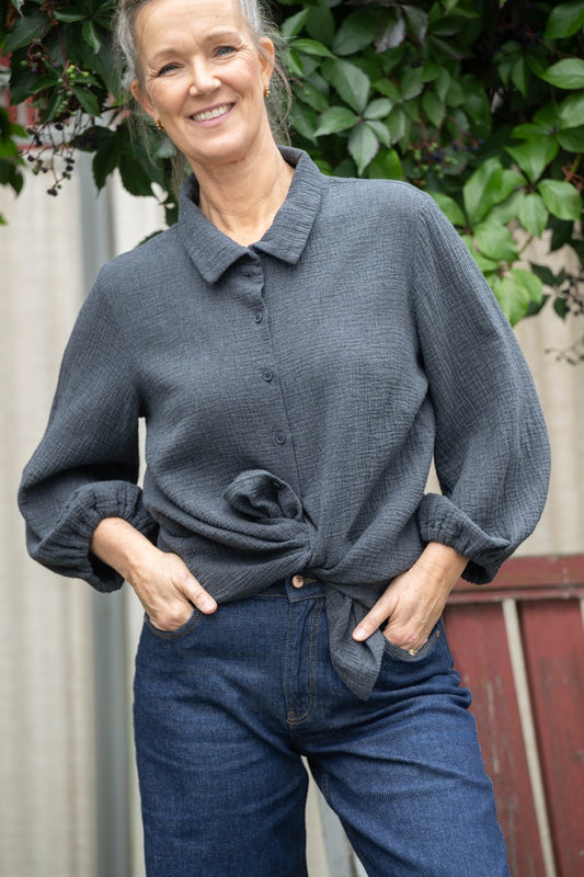 Silduksskjorta med krage - Karin Sömmare
