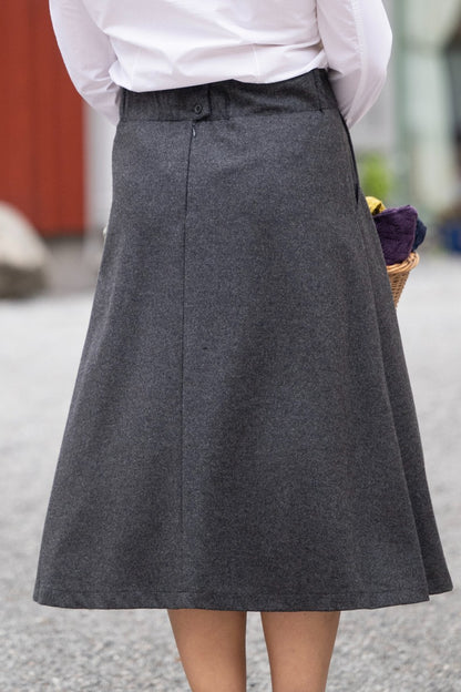 Klockad ullskjol - Karin Sömmare